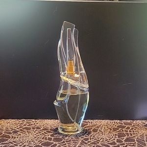 Donna Karan Cashmere perfume